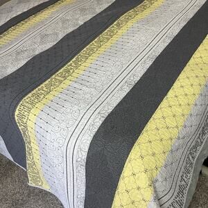 Better Homes Quilt Coverlet Queen Size Gray Yellow Black Stripe Reversible 88x98